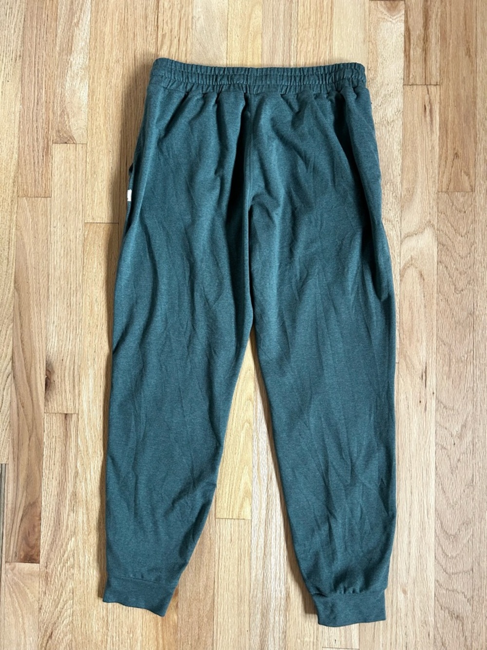 VUORI performance jogger heather green  gym workout athleisure size S - Picture 9 of 9
